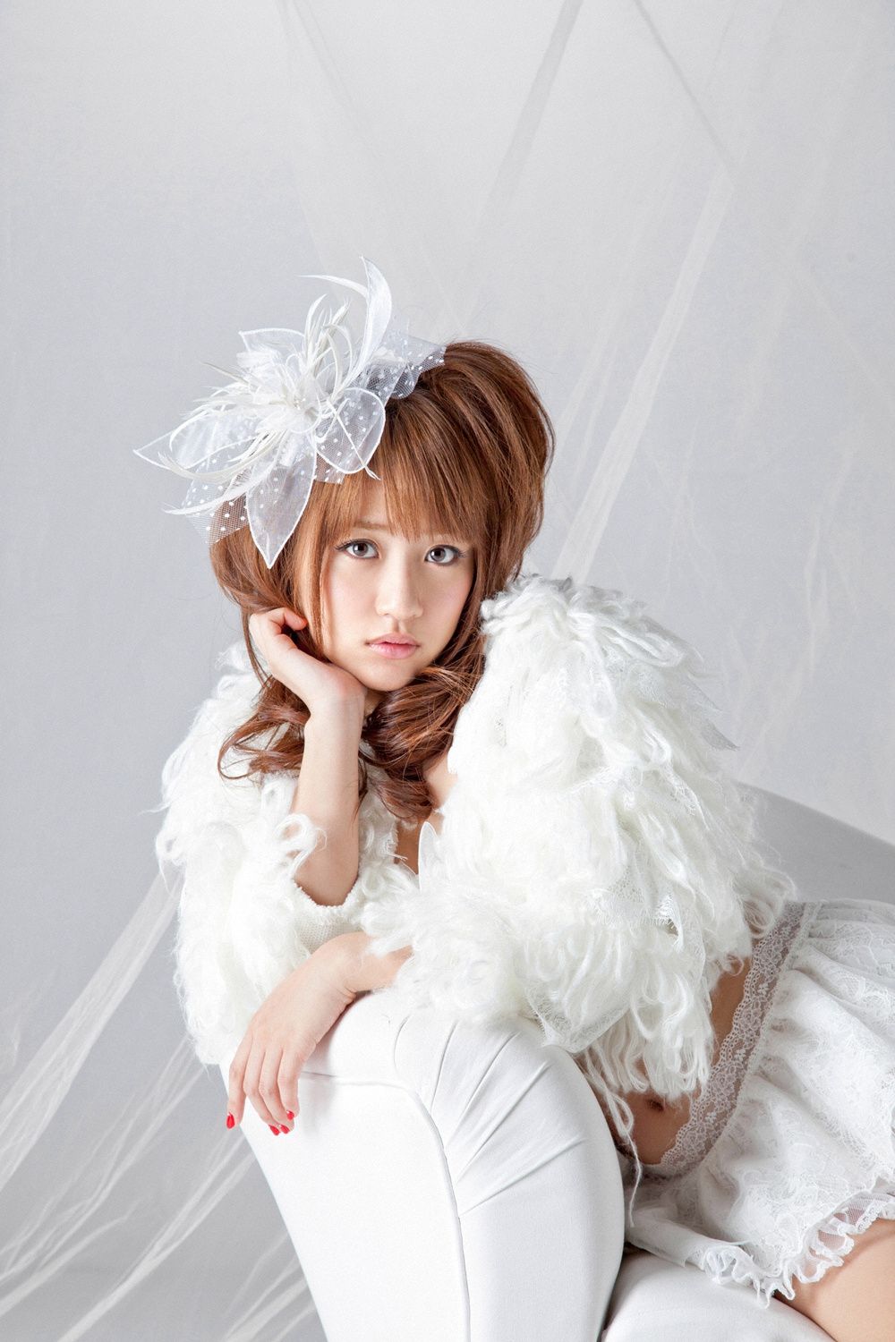 Minami Takahashi Page 3 No.77470b