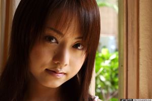 Akiho Yoshizawa "Like a Virgin" [Graphis] Contenido especial