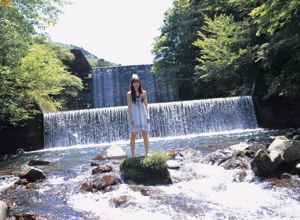 [Bomb.TV] Lipiec 2006 Yui Aragaki Yui Aragaki / Yui Aragaki