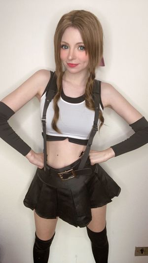 [Ảnh COSER màu đỏ ròng] Sữa đào - Aerith Tifa Swap