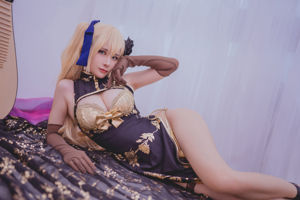 [Netzrotes COSER-Foto] Qian Yu_rr - Fantasy Golden Lotus