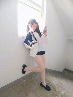 [COS Welfare] Two-dimensional beauty Furukawa kagura - white silk gymnastics sportswear