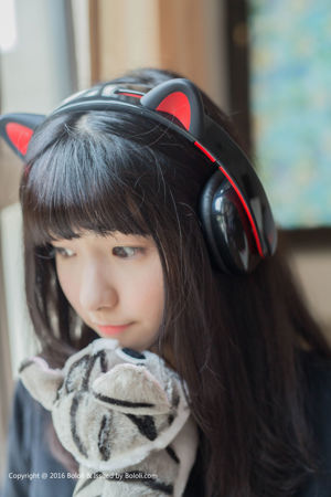 Zhou Wen "Casque Ball Ball Meow" [Culture Kimoe Ji Meng] KIM006