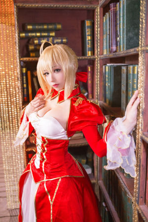 Coser Chihiro-sama "ชุดทางการของ Nero"