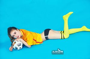 Alisa Lisa "National Football I Love You" [Headline Goddess]